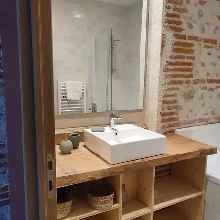 Superbe Batisse De Caractere, Coeur De Holiday home