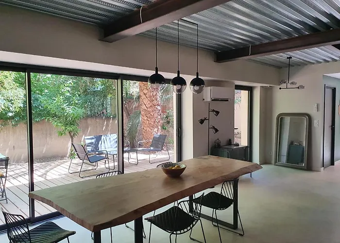 Superbe Batisse De Caractere, Coeur De *