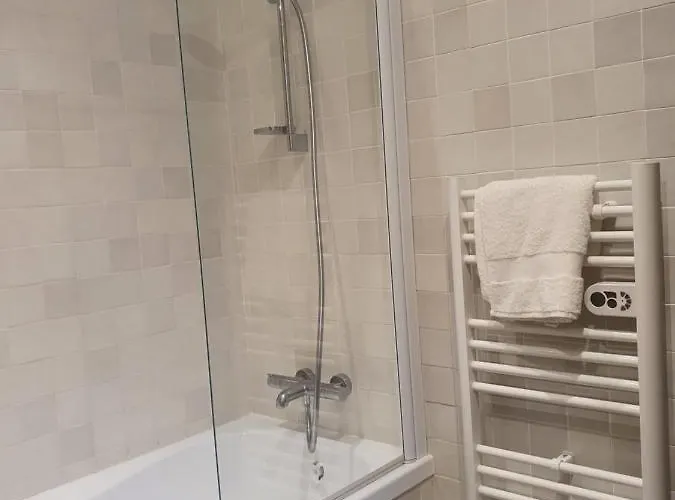 Superbe Batisse De Caractere, Coeur De